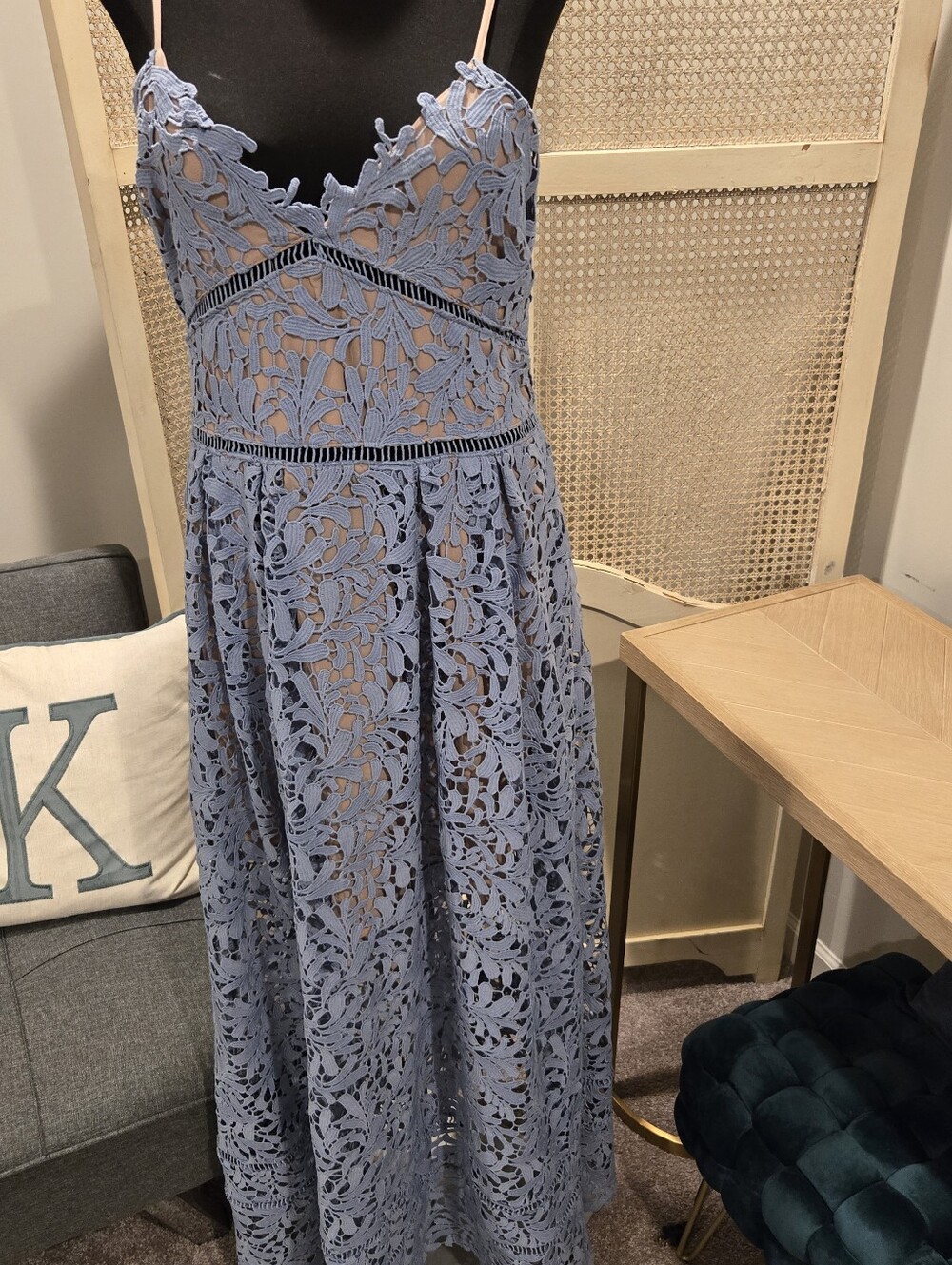 Sleeveless Blue Lace Maxi Dress with Spaghetti Straps